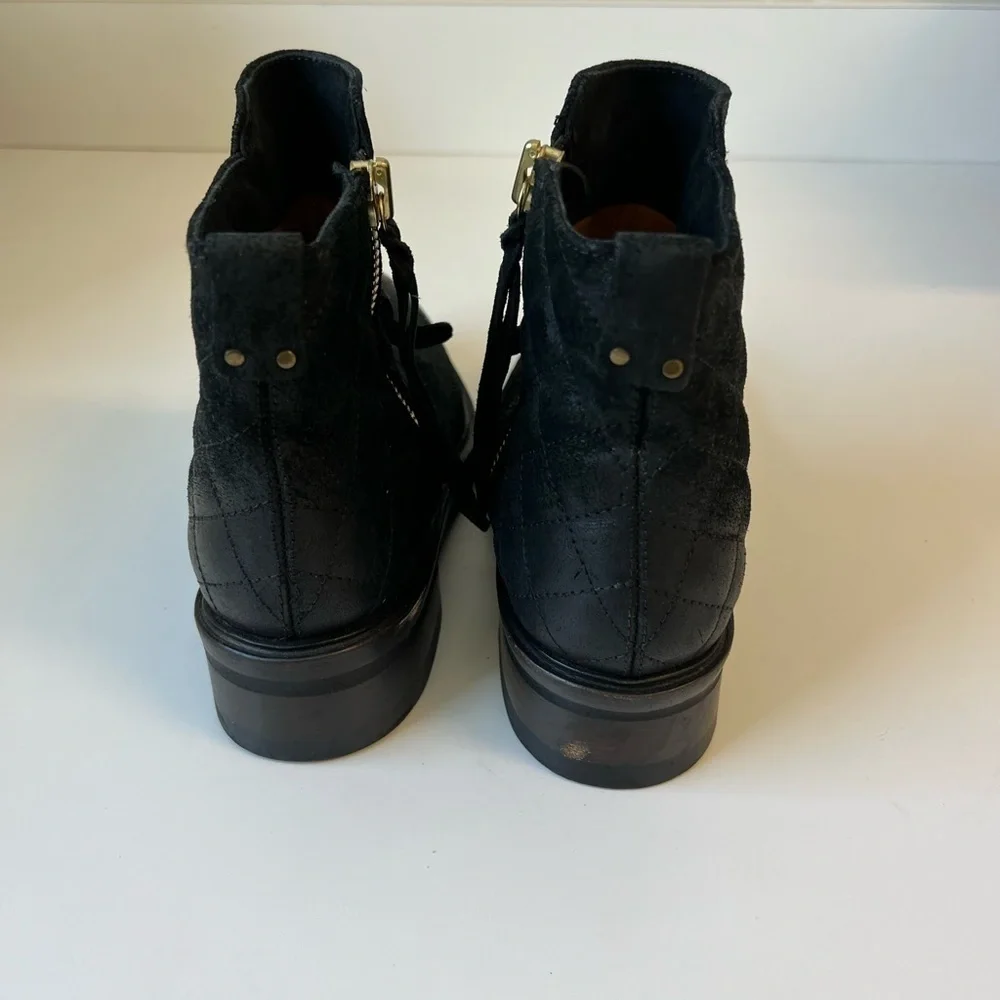 Buttero Side Zip Up Booties. Excellent Condition. Size 7